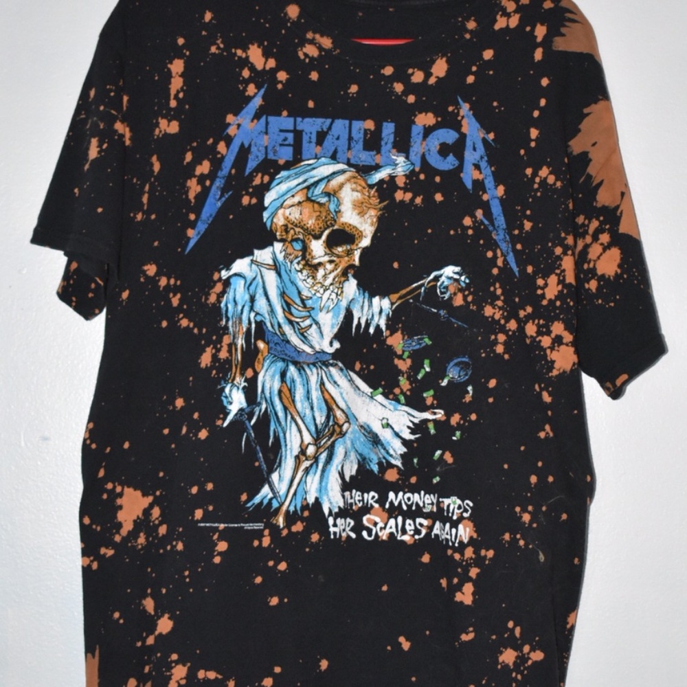 Bleached Vintage Metallica shirt